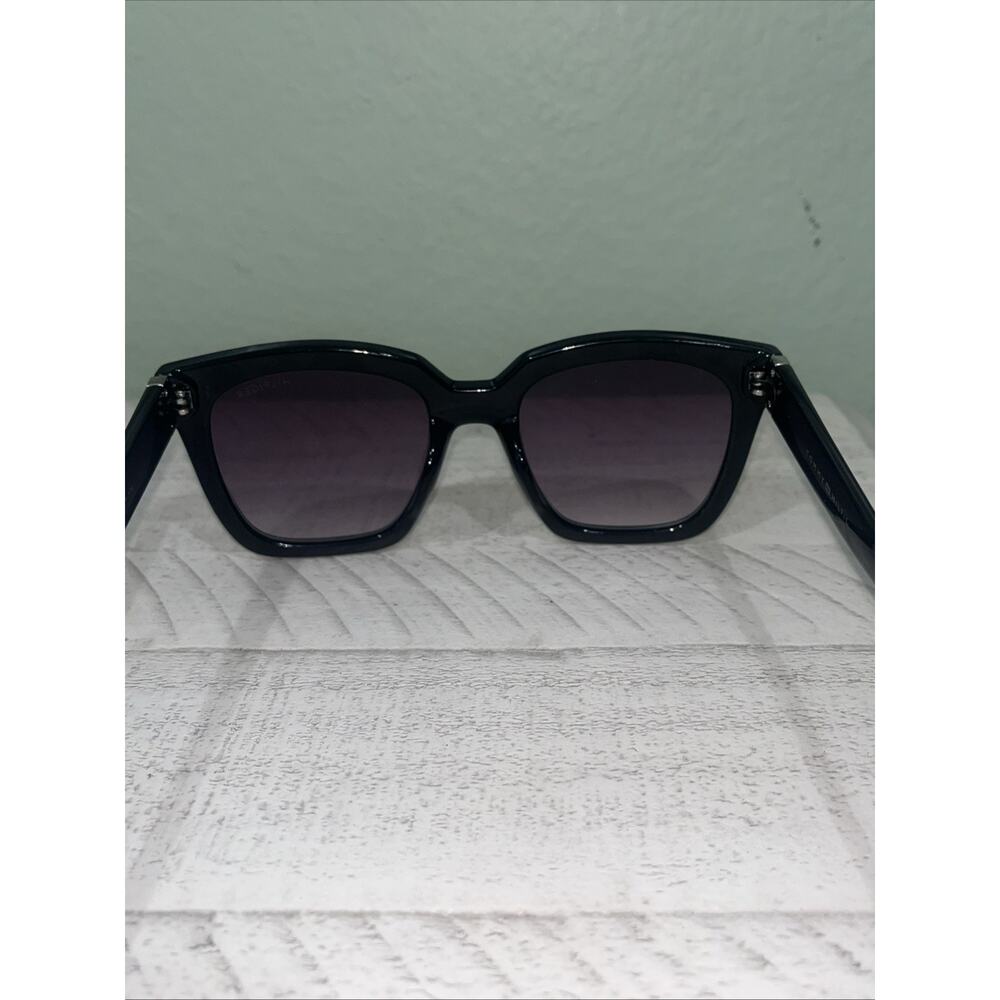 Tommy Hilfiger Miley WPOL567 Black/Gray Womens Sunglasses Oversized-small - Picture 4 of 9